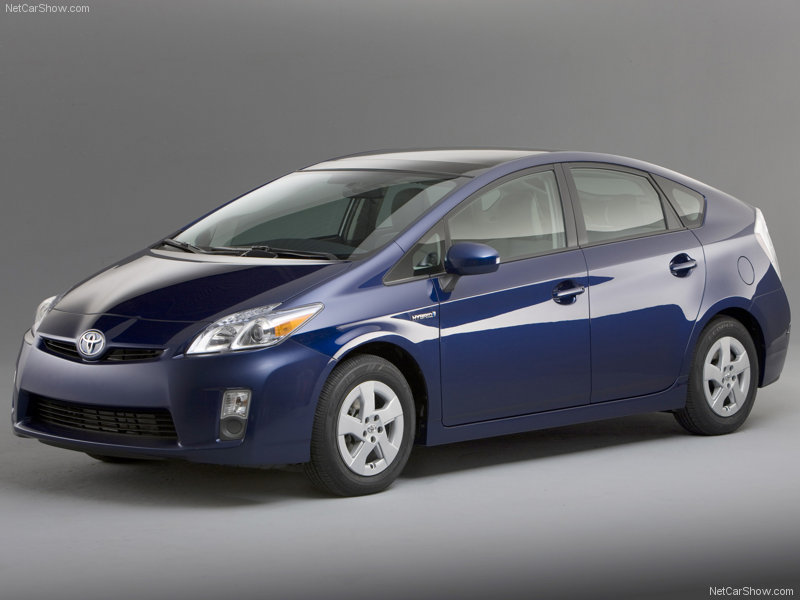 Illustration for article titled New Prius Hybrid Dashboard Photos